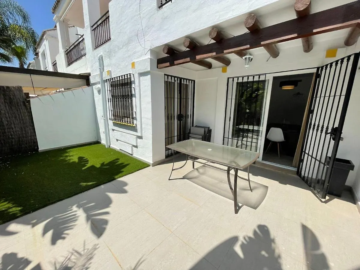 Apartamentos Naranjos Del Sol Marbella