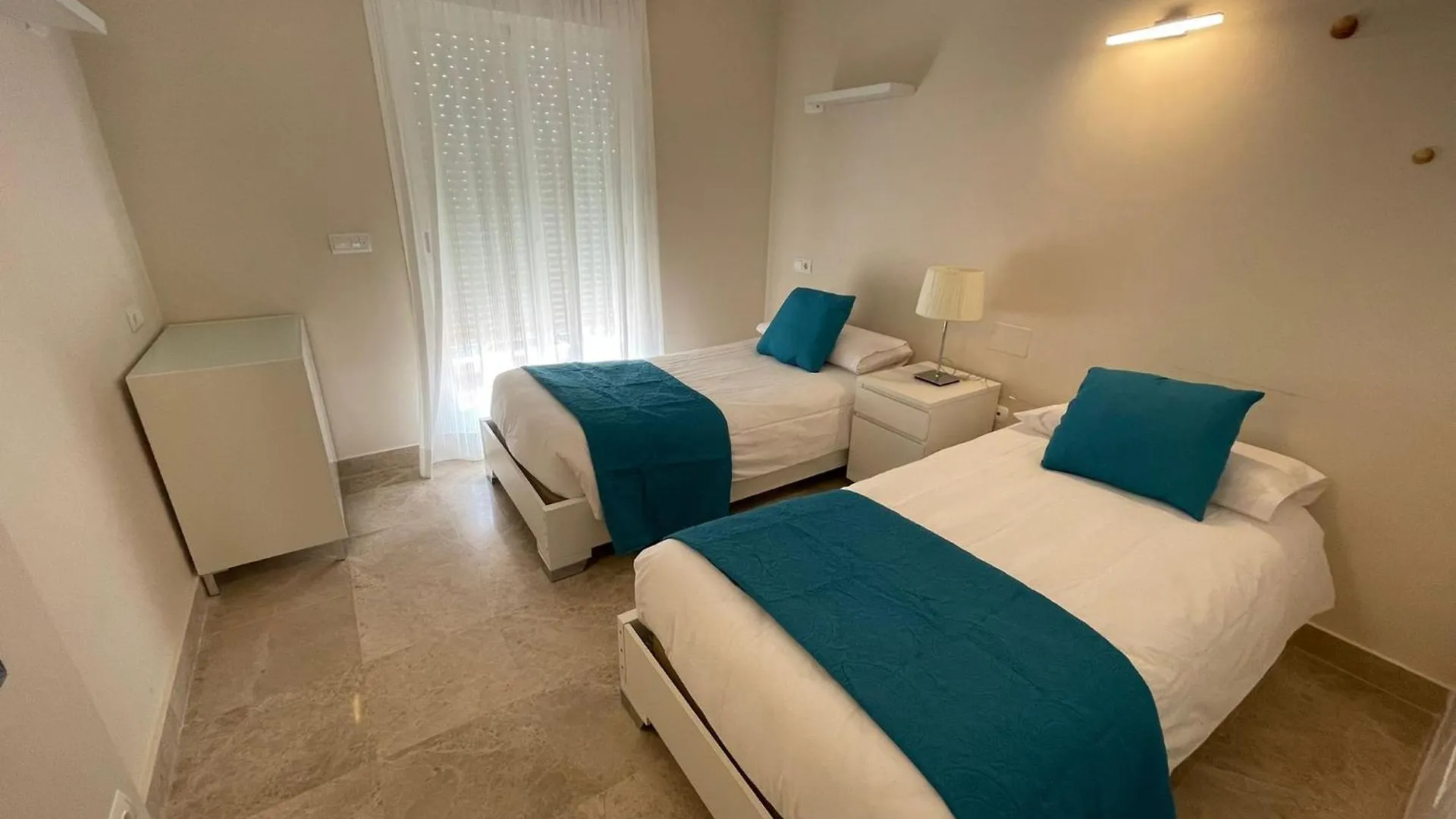 Apartamentos Naranjos Del Sol Marbella Spain