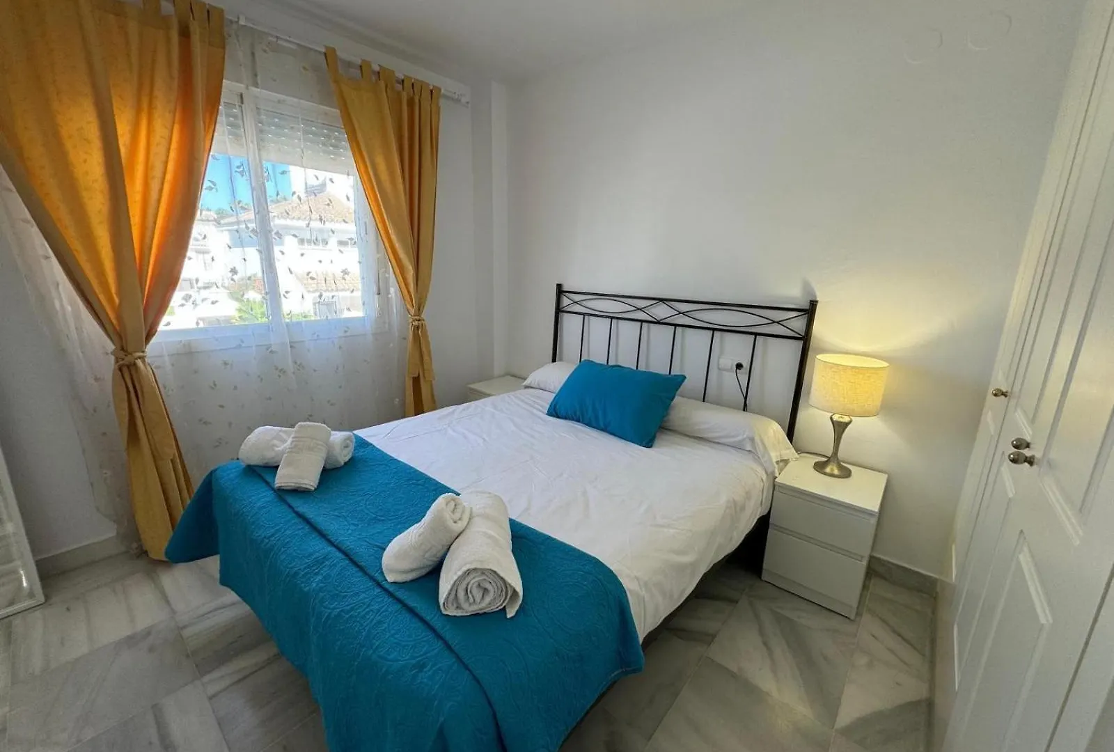 Apartamentos Naranjos Del Sol Marbella