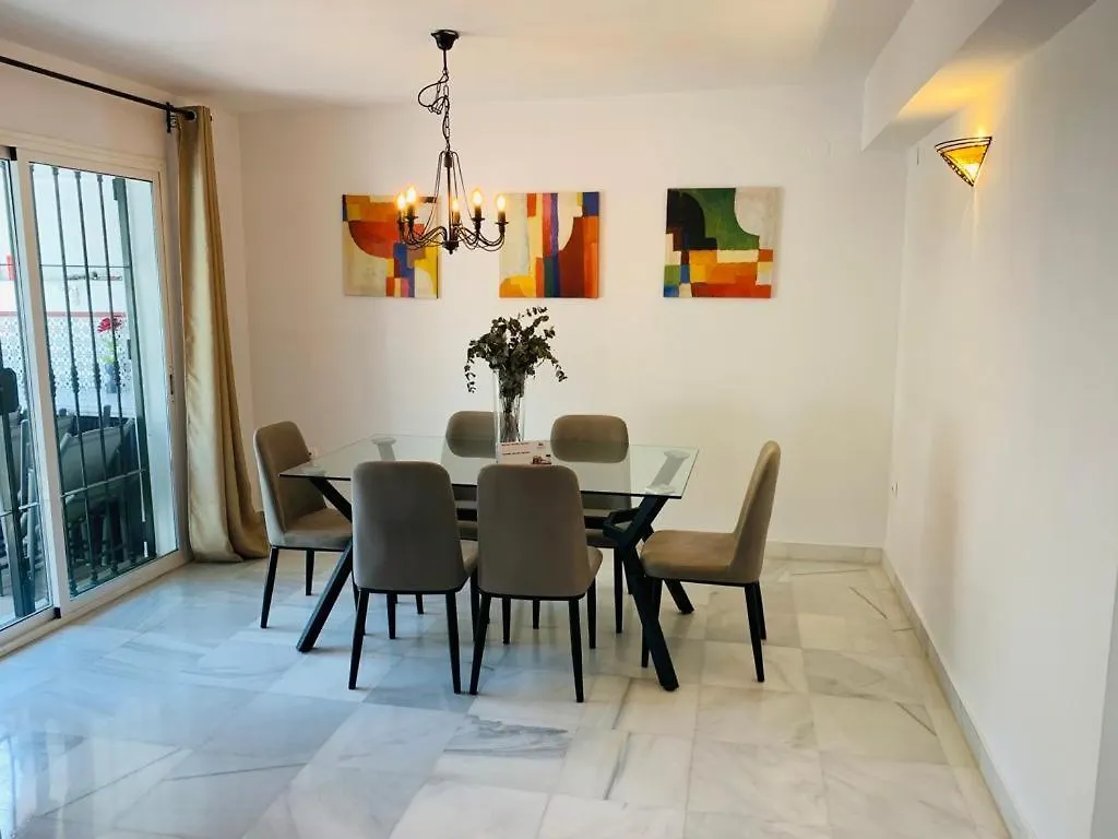 Apartamentos Naranjos Del Sol Marbella 0*,  Spain