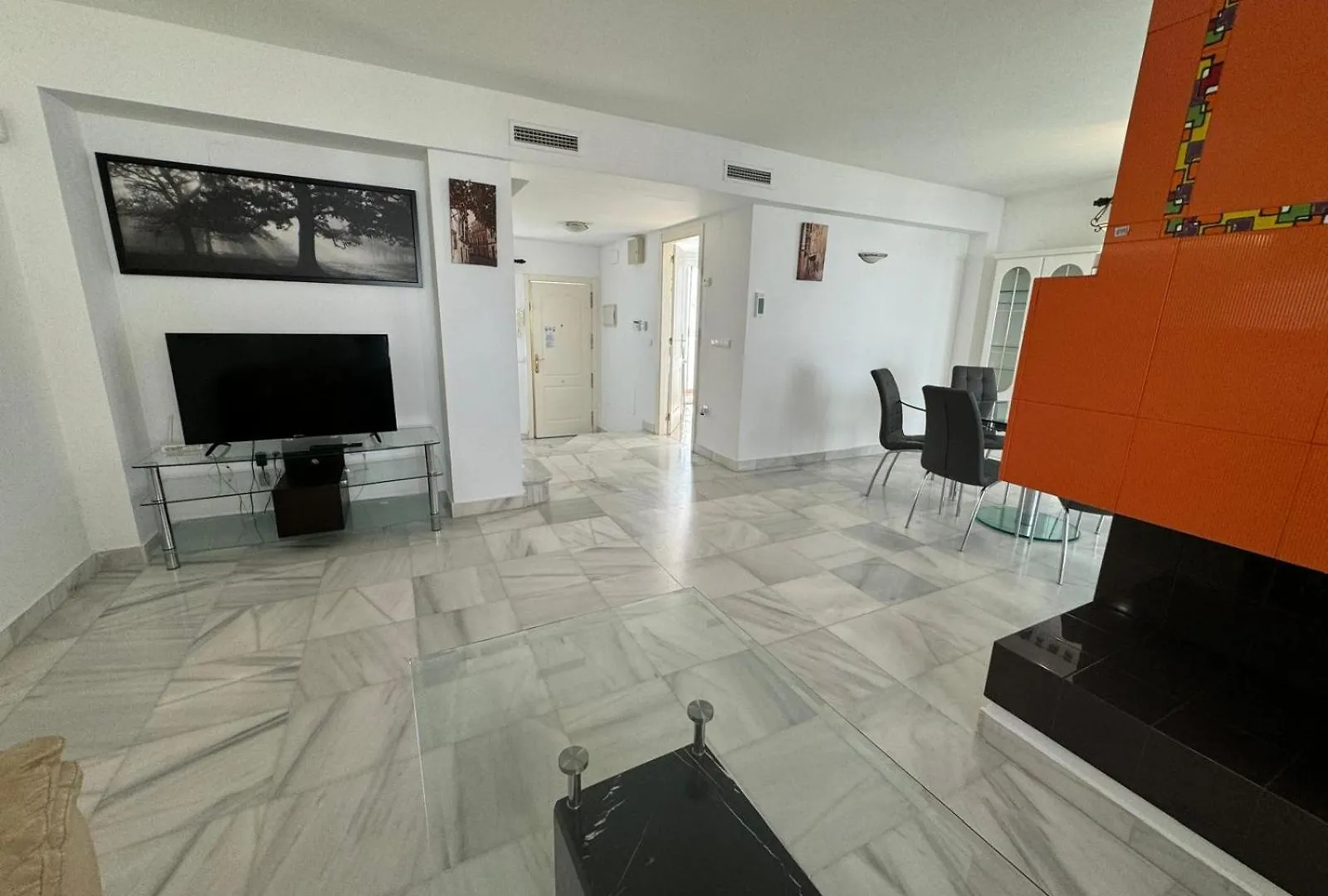 Apartamentos Naranjos Del Sol Marbella Spain