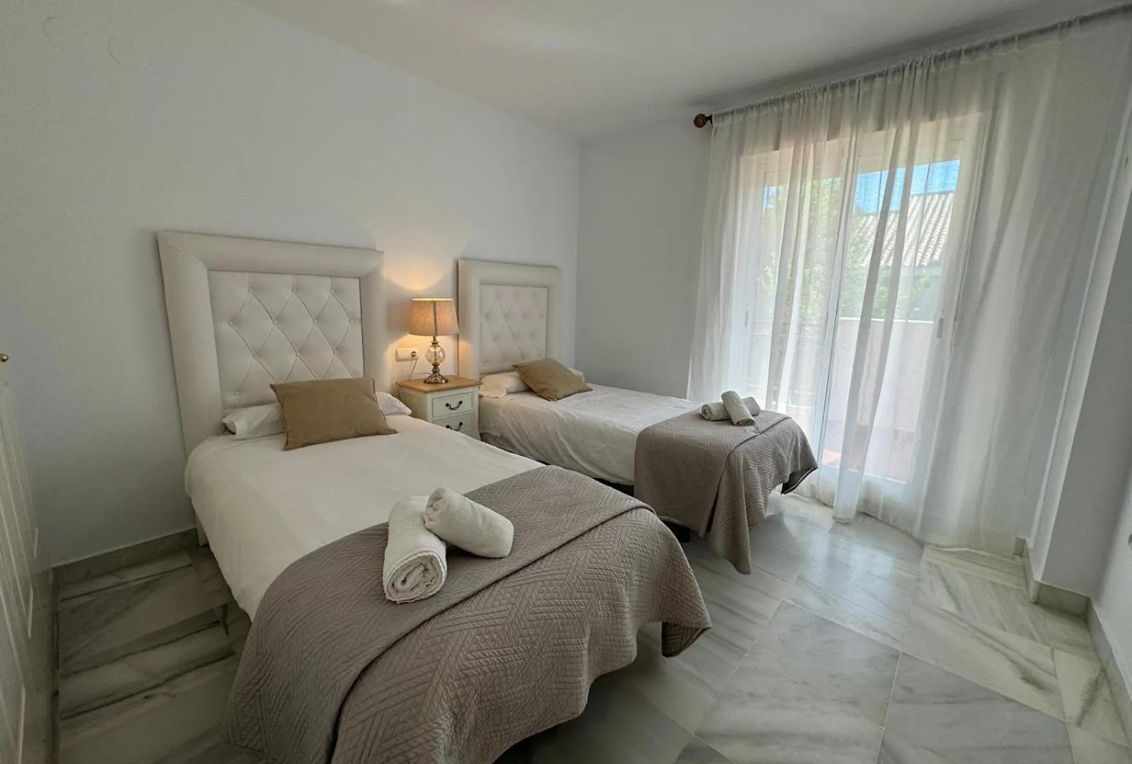 Apartamentos Naranjos Del Sol Marbella Apartment