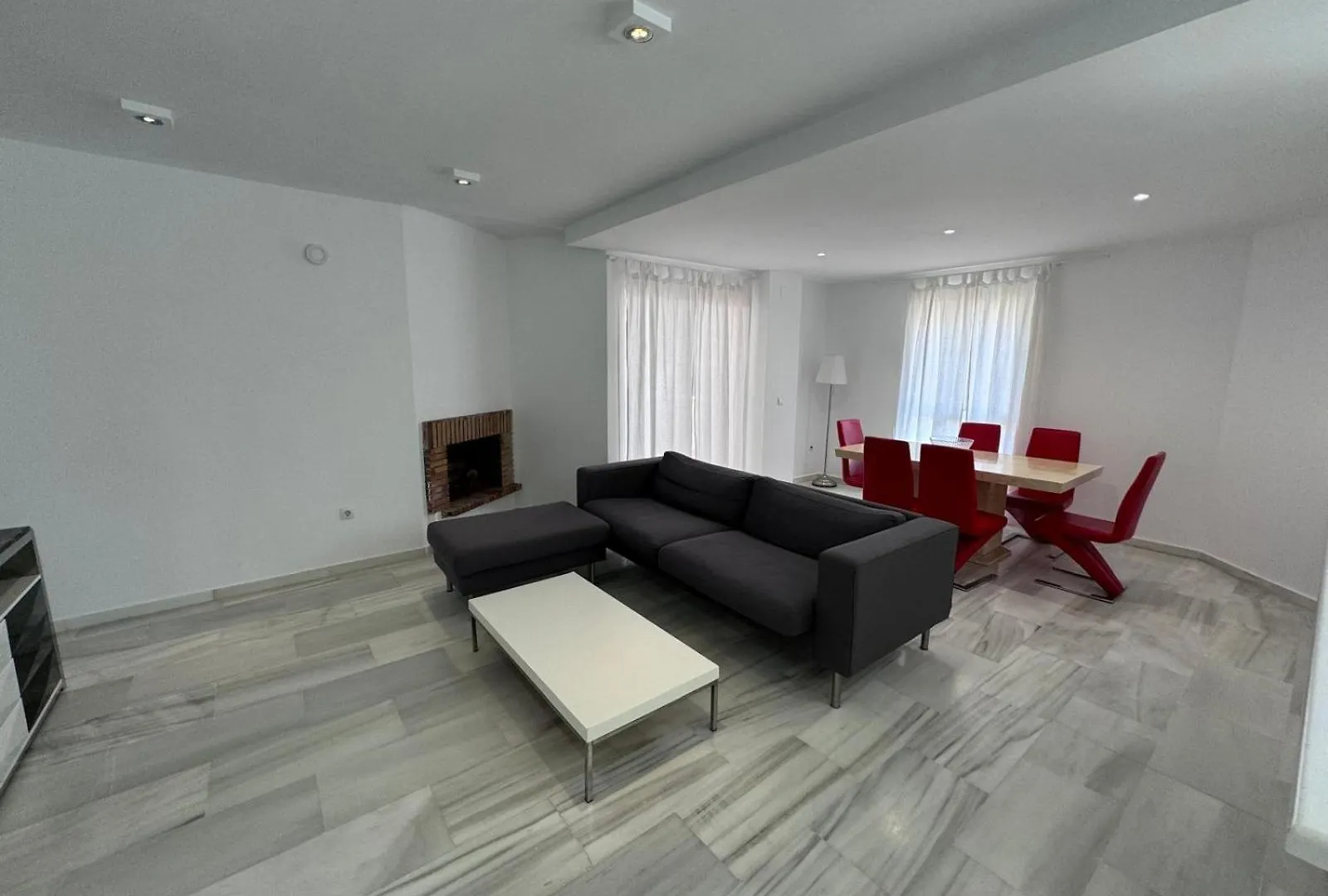 Apartamentos Naranjos Del Sol Marbella Spain