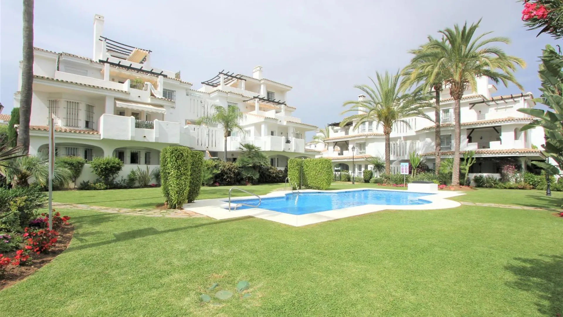 Apartamentos Naranjos Del Sol Marbella 0*,  Spain